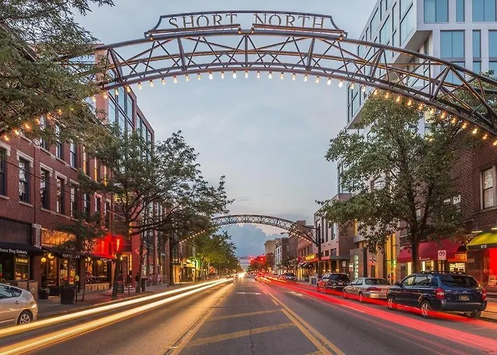Jungle House Urban Lofts - Short North & Convention Center Сasa de vacaciones *
